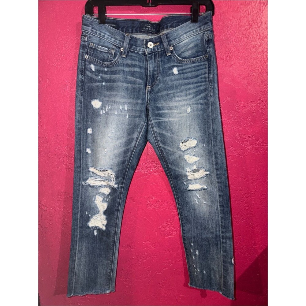 Lucky Brand Distressed Light Blue Sienna Slim Boyfriend cropped Jeans. Sz 24.